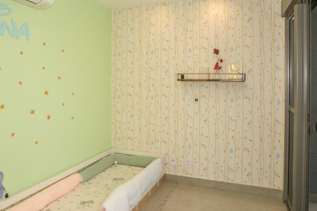 Apartamento à venda com 103m², 3 quartos e 2 vagasQuarto 2