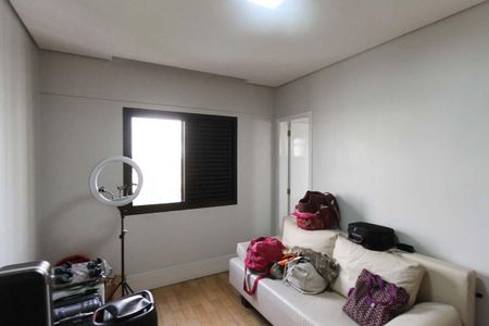 Apartamento à venda com 174m², 3 quartos e 3 vagasSuíte 2