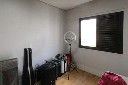 Apartamento à venda com 174m², 3 quartos e 3 vagasSuíte 2