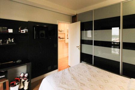 Apartamento à venda com 174m², 3 quartos e 3 vagasSuíte 1