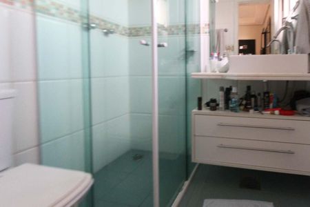 Apartamento à venda com 174m², 3 quartos e 3 vagasBanheiro da Suíte 1