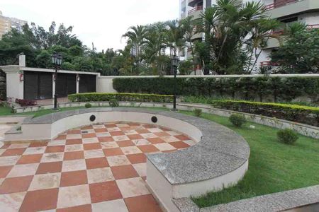 Apartamento à venda com 174m², 3 quartos e 3 vagasÁrea comum - Churrasqueira