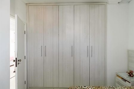 Apartamento à venda com 175m², 4 quartos e 2 vagasSuíte 