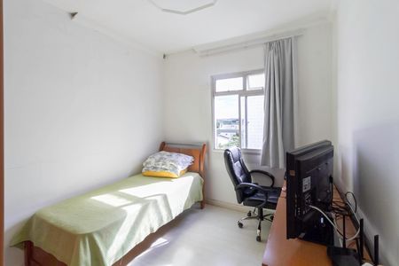 Apartamento à venda com 175m², 4 quartos e 2 vagasQuarto 2