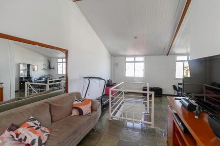 Apartamento à venda com 175m², 4 quartos e 2 vagasCobertura - Sala 2