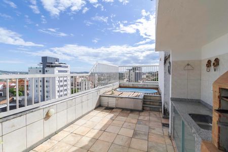 Apartamento à venda com 175m², 4 quartos e 2 vagasCobertura