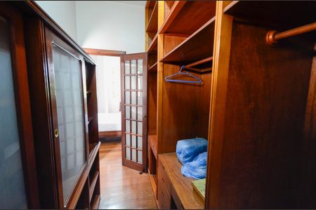 Casa à venda com 180m², 3 quartos e 1 vagaCloset da Suíte