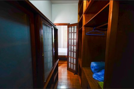 Casa à venda com 180m², 3 quartos e 1 vagaCloset da Suíte