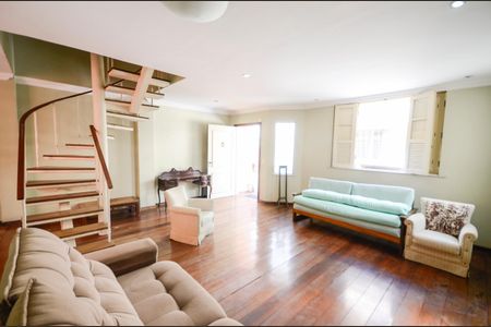 Casa à venda com 180m², 3 quartos e 1 vagaSala