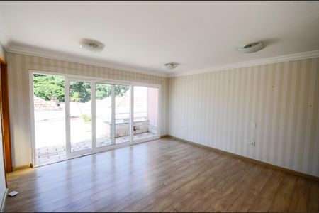 Casa à venda com 180m², 3 quartos e 1 vagaTerraço