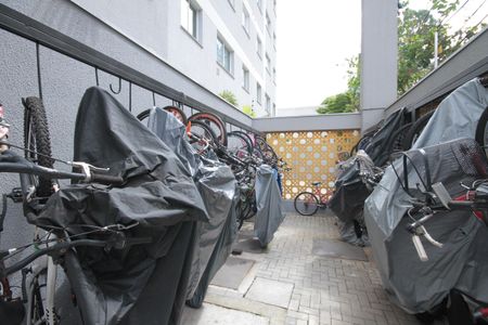 Apartamento à venda com 34m², 2 quartos e sem vagaÁrea comum