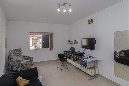 Casa à venda com 690m², 6 quartos e 8 vagasQuarto 2