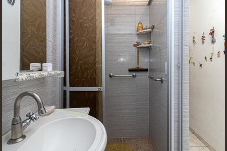 Casa à venda com 690m², 6 quartos e 8 vagasBanheiro (Casa 3) 