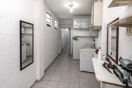 Casa à venda com 690m², 6 quartos e 8 vagasÁrea de Serviço