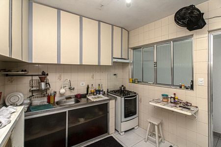 Casa à venda com 690m², 6 quartos e 8 vagasCozinha