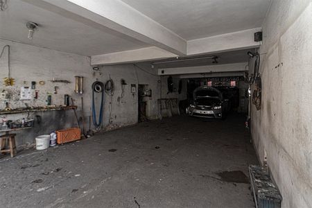 Casa à venda com 690m², 6 quartos e 8 vagasGaragem