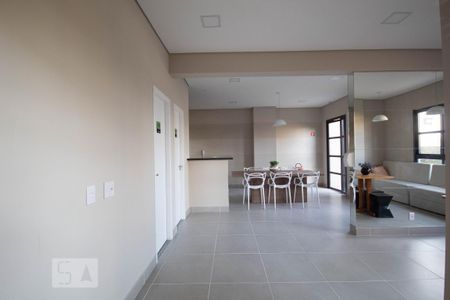 Apartamento à venda com 48m², 2 quartos e 1 vaga Apartamento à venda com 48m², 2 quartos e 1 vagaÁrea comum - Salão de festas