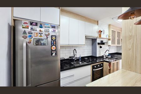 Apartamento à venda com 48m², 2 quartos e 1 vaga Apartamento à venda com 48m², 2 quartos e 1 vagaCozinha e área de serviço