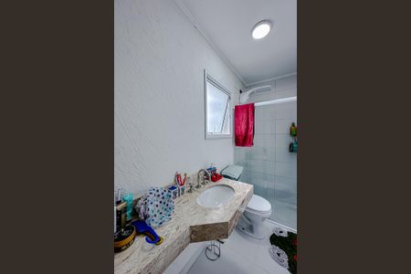 Casa de condomínio à venda com 200m², 3 quartos e 4 vagasBanheiro da Suíte