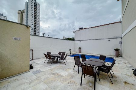 Casa de condomínio à venda com 200m², 3 quartos e 4 vagasÁrea comum - Piscina