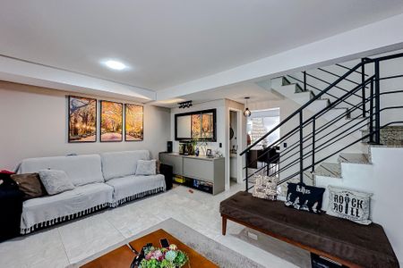 Casa de condomínio à venda com 200m², 3 quartos e 4 vagasSala