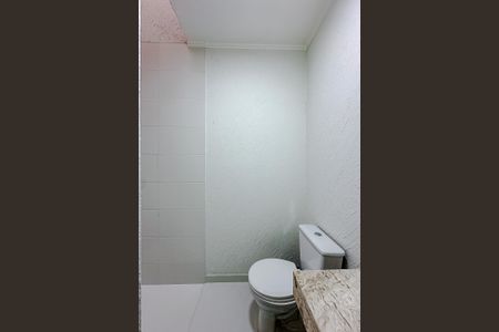 Casa de condomínio à venda com 200m², 3 quartos e 4 vagasBanheiro da Suíte