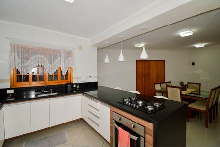 Casa à venda com 186m², 2 quartos e 3 vagasCozinha