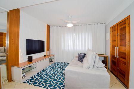 Casa à venda com 186m², 2 quartos e 3 vagasSala