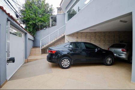 Casa à venda com 186m², 2 quartos e 3 vagasGaragem