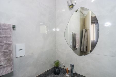Apartamento à venda com 67m², 3 quartos e 2 vagasBanheiro do Quarto 1