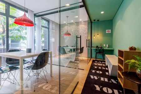 Studio à venda com 32m², 1 quarto e sem vagaÁrea comum