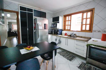 Casa de condomínio à venda com 205m², 3 quartos e 3 vagasCozinha