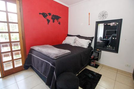 Casa de condomínio à venda com 205m², 3 quartos e 3 vagasQuarto 1