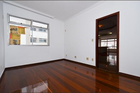 Apartamento à venda com 175m², 4 quartos e 3 vagas Apartamento à venda com 175m², 4 quartos e 3 vagasCopa