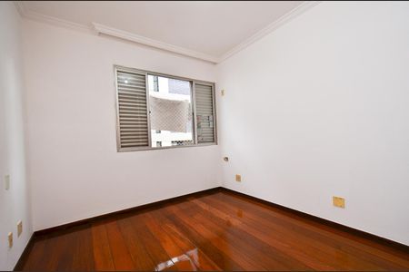 Apartamento à venda com 175m², 4 quartos e 3 vagas Apartamento à venda com 175m², 4 quartos e 3 vagasQuarto 3