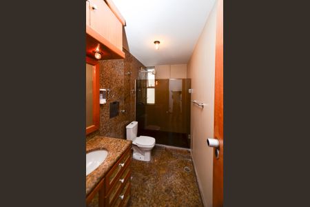 Apartamento à venda com 175m², 4 quartos e 3 vagas Apartamento à venda com 175m², 4 quartos e 3 vagasBanheiro Social