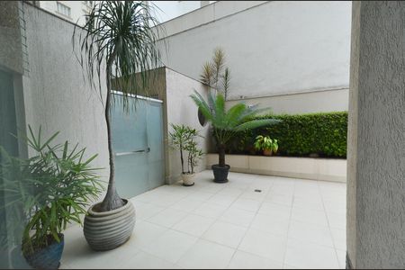 Apartamento à venda com 175m², 4 quartos e 3 vagas Apartamento à venda com 175m², 4 quartos e 3 vagasÁrea comum