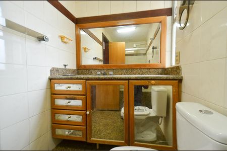 Apartamento à venda com 175m², 4 quartos e 3 vagas Apartamento à venda com 175m², 4 quartos e 3 vagasBanheiro da Suíte