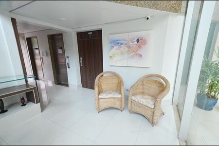 Apartamento à venda com 175m², 4 quartos e 3 vagas Apartamento à venda com 175m², 4 quartos e 3 vagasÁrea comum