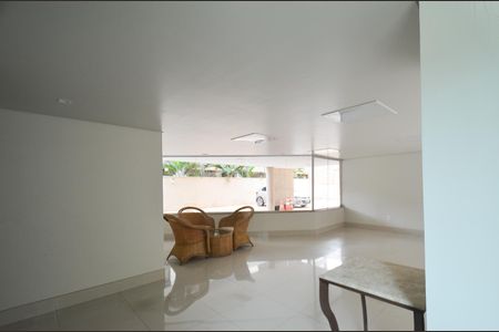 Apartamento à venda com 175m², 4 quartos e 3 vagas Apartamento à venda com 175m², 4 quartos e 3 vagasÁrea comum