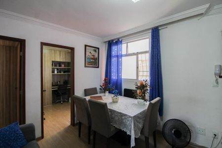 Apartamento à venda com 47m², 2 quartos e 1 vaga Apartamento à venda com 47m², 2 quartos e 1 vagaSala