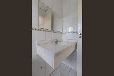 Casa à venda com 272m², 4 quartos e 2 vagasBanheiro Suíte 2