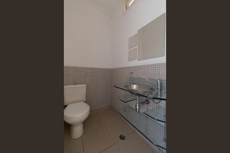 Casa à venda com 272m², 4 quartos e 2 vagasLavabo