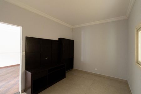 Casa à venda com 272m², 4 quartos e 2 vagasQuarto