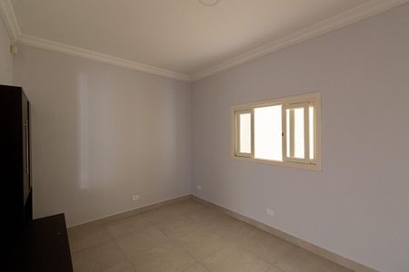 Casa à venda com 272m², 4 quartos e 2 vagasQuarto