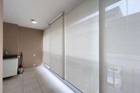 Studio para alugar com 34m², 1 quarto e 1 vaga Studio para alugar com 34m², 1 quarto e 1 vagaVaranda