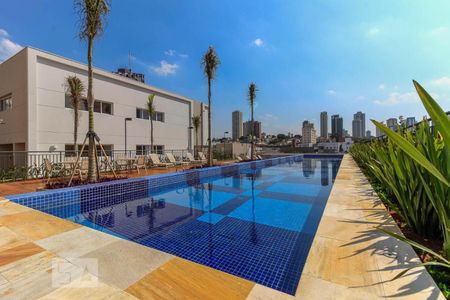 Studio para alugar com 34m², 1 quarto e 1 vaga Studio para alugar com 34m², 1 quarto e 1 vagaPiscina