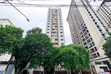 Apartamento para alugar com 73m², 2 quartos e 1 vaga Apartamento para alugar com 73m², 2 quartos e 1 vagaFachada