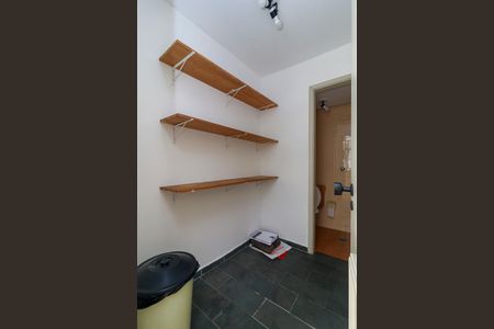 Apartamento para alugar com 73m², 2 quartos e 1 vaga Apartamento para alugar com 73m², 2 quartos e 1 vagaÁrea de Serviço - Quarto
