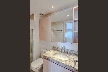 Apartamento para alugar com 74m², 2 quartos e 2 vagasBanheiro da Suíte